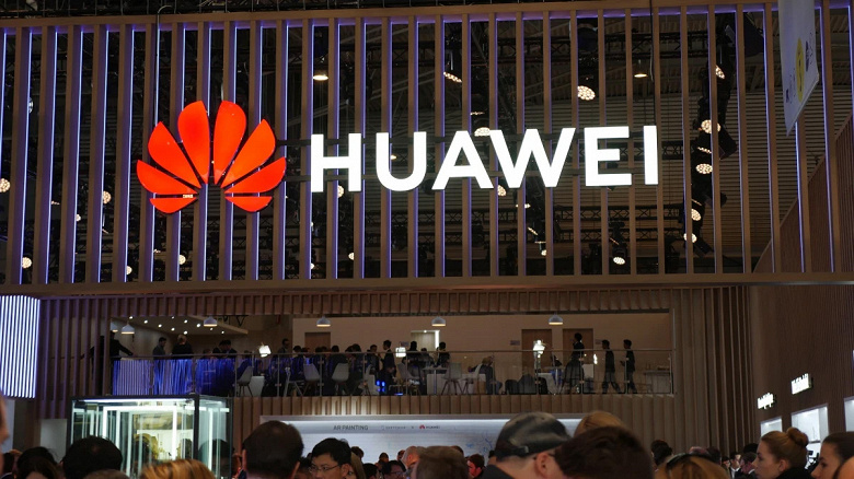 Huawei пришлось заменить в своих устройствах около 13 000 деталей из-за санкций США